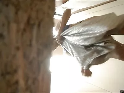 ਸੁੰਦਰ ਮਹਿਲਾ ਸੰਤੁਸ਼ਟ ਸਿੰਗ guys ਹਨ