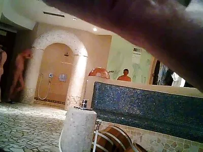 Cutie Paige Owens ਇੱਕ blowjob ਦਿੰਦਾ ਹੈ ਅਤੇ ਸ਼ਾਵਰ ਵਿੱਚ ਗੁਦਾ fuck ਪ੍ਰਾਪਤ ਕਰਦਾ ਹੈ