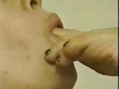 ਗਰਮ ਯੂਰੋ ਬੇਬੇ Clea Gaultier ਡੂੰਘੇ fucked ਪ੍ਰਾਪਤ ਕਰਦਾ ਹੈ