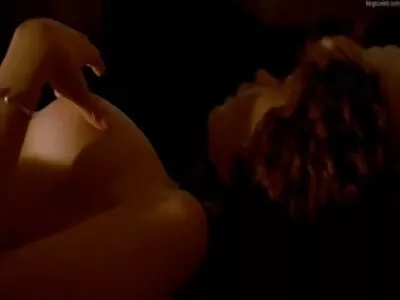 ਅਥਲੈਟਿਕ ਸੁਨਹਿਰੀ vixen ਵੱਖ-ਵੱਖ ਸਥਿਤੀ ਵਿੱਚ ਉਸ ਦੀ cunt fucked ਪ੍ਰਾਪਤ ਕਰਦਾ ਹੈ