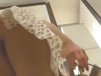 ਚੂਬੀ brunette ਮਿਸ Raquel ਡੂੰਘੇ fucked ਪ੍ਰਾਪਤ ਕਰਦਾ ਹੈ