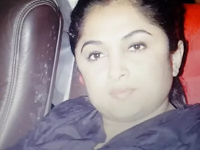 tanned ਸੁੰਦਰਤਾ Evelin ਪੱਥਰ ਉਸ ਦੇ ਸਿੰਗ ਚੂਤ railed ਪ੍ਰਾਪਤ ਕਰਦਾ ਹੈ