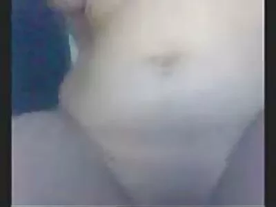 ਐਲੇਕਸਿਸ ਮੋਨਰੋ ਸੌਨਾ ਵਿੱਚ ਕ੍ਰੀਮ ਕੀਤਾ ਜਾਂਦਾ ਹੈ